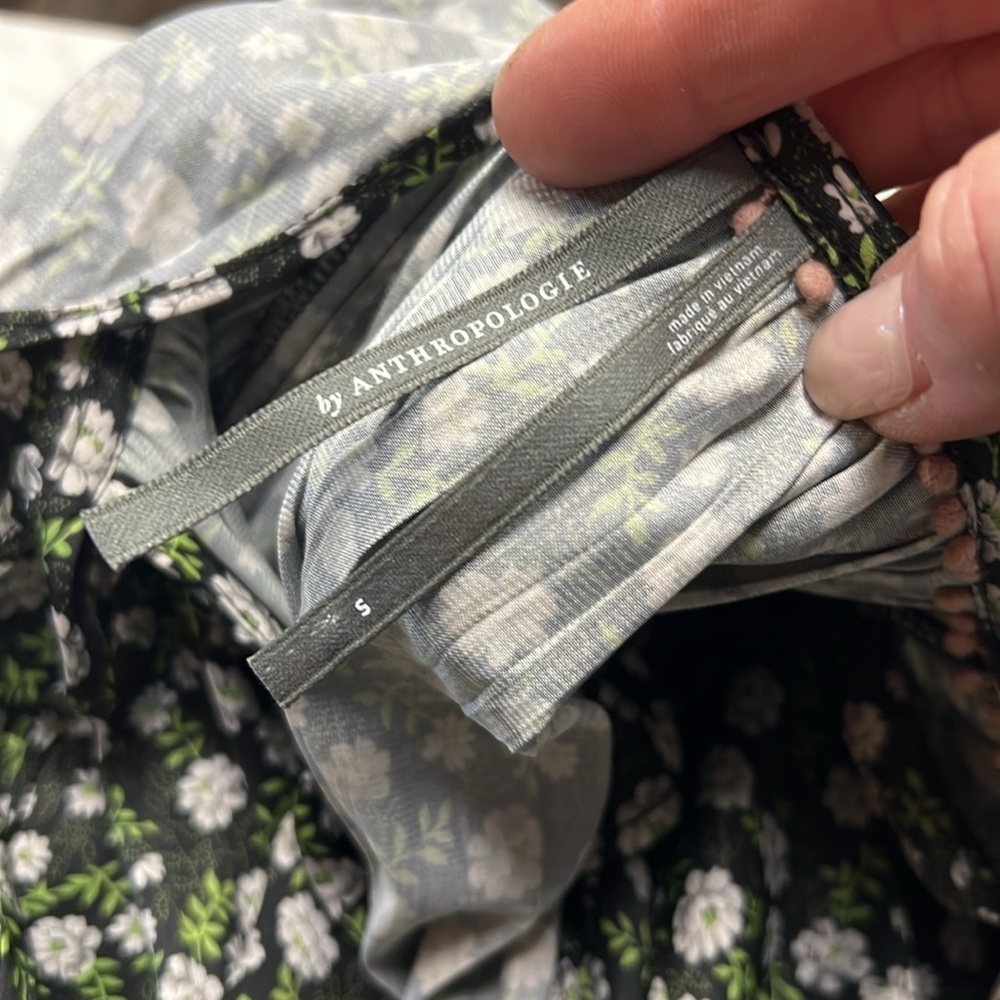 Anthropologie Peter Pan Collar Black and Green Ditzy Floral Print Blouse Small - Picture 10 of 12